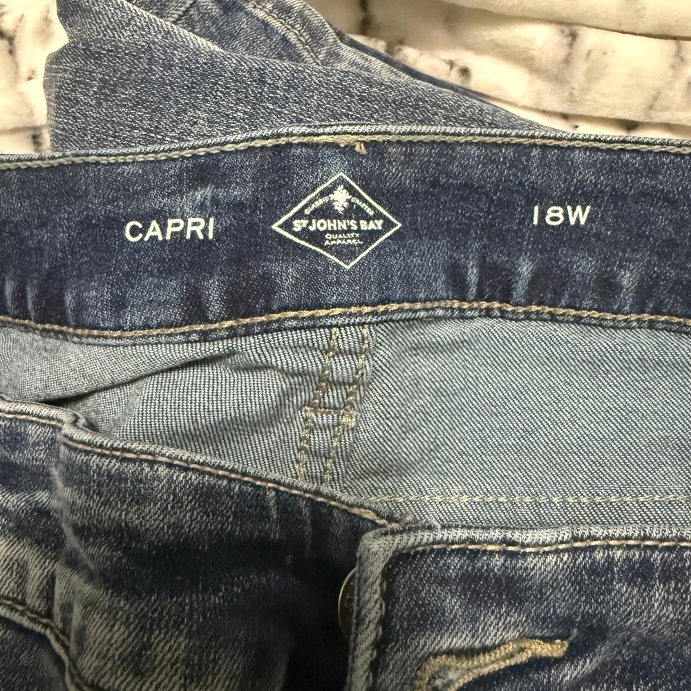 St. John's Bay Denim Capri Pants - Classic Blue with floral embroidery